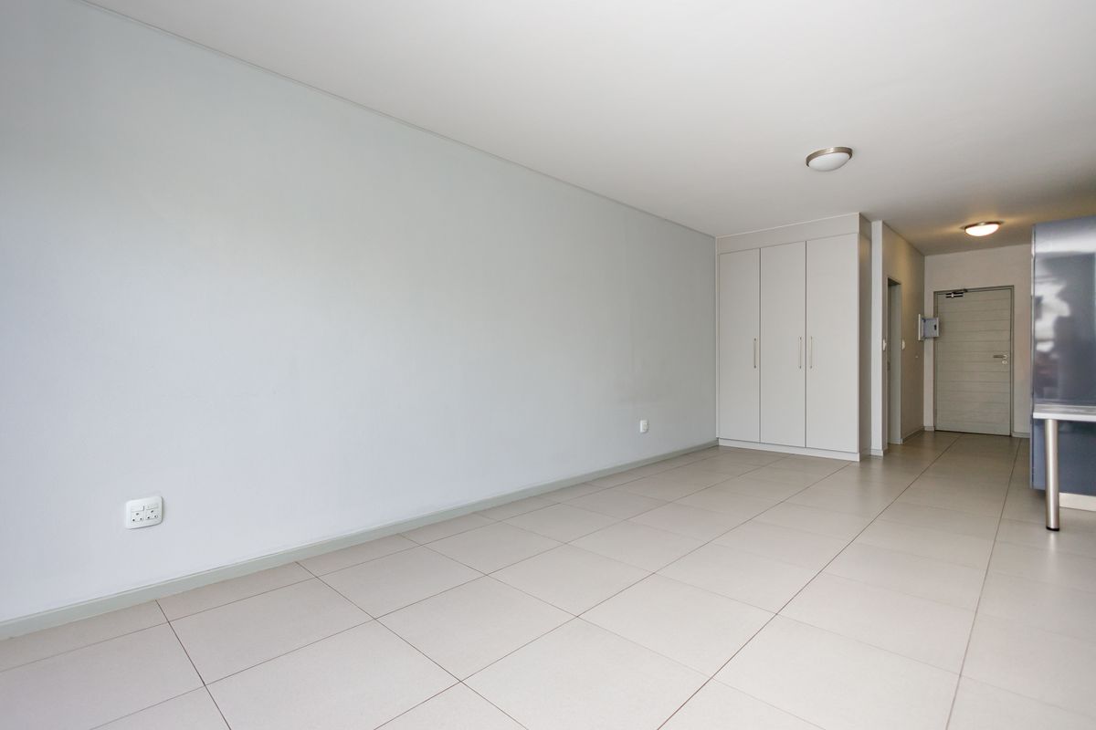 Off The Grid Studio Apartment at The View - Morningside - Photo 3