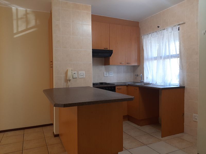 1 bedroom apartment to rent at Epsom Terrace in the heart of Bryanston - Photo 5