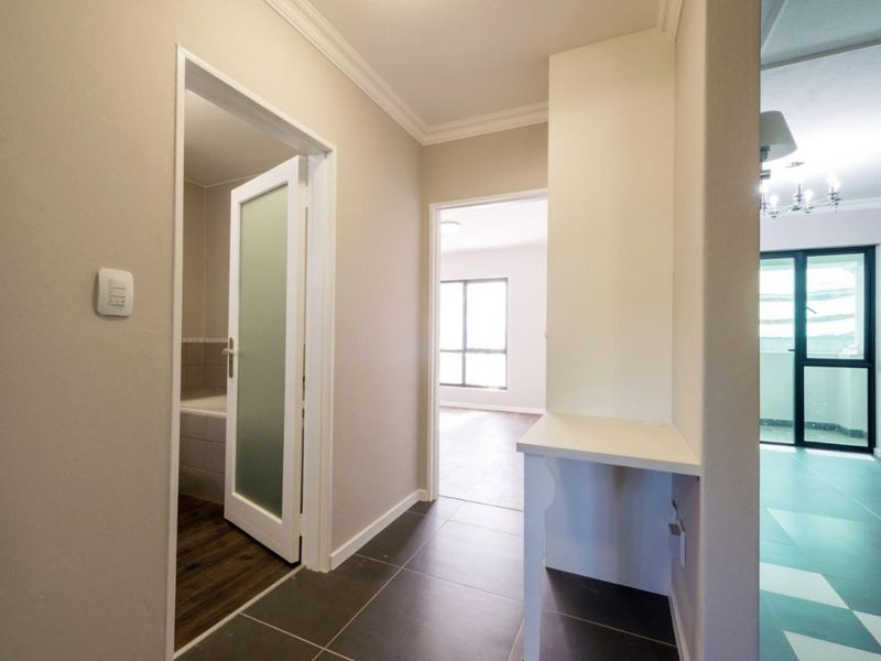 All Offers Considered  – Prime Location. 2 Bedroom 2 Bathroom in a New Development. - Photo 2