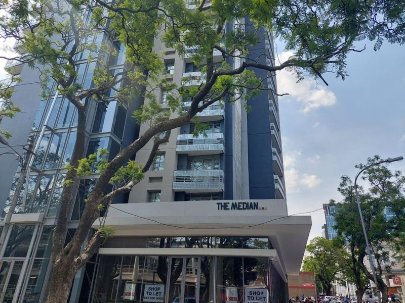 The largest Penthouse on the top floor with a magnificent patio offering the most incredible views - Photo 4