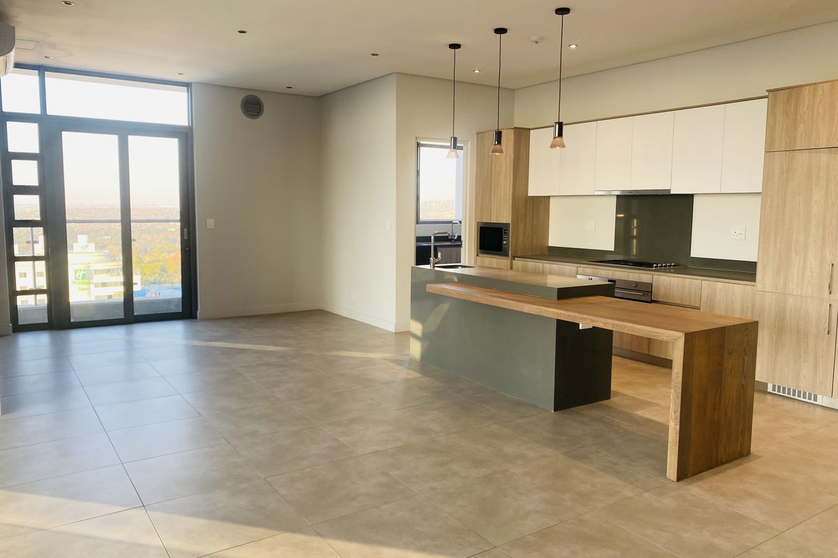 The largest Penthouse on the top floor with a magnificent patio offering the most incredible views - Photo 3