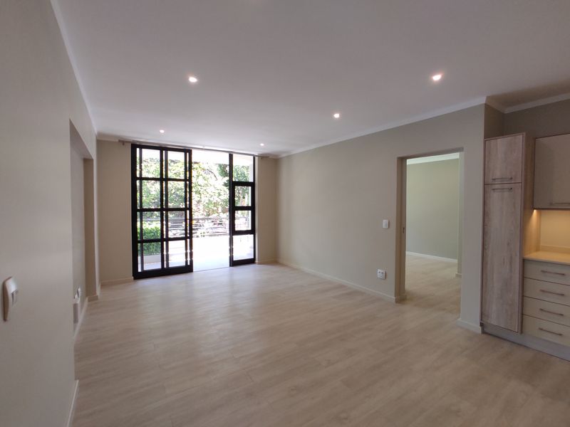 High-end 2 bed 2 bath apartment in The Galleries in the hub of Rosebank - Photo 8