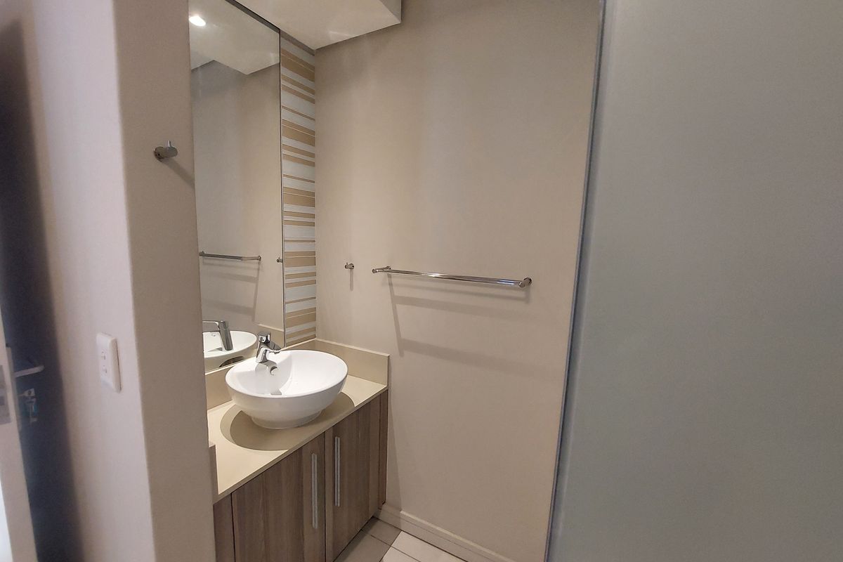 Calling All Executives Who Enjoy the Lock Up and Go Lifestyle - Photo 3