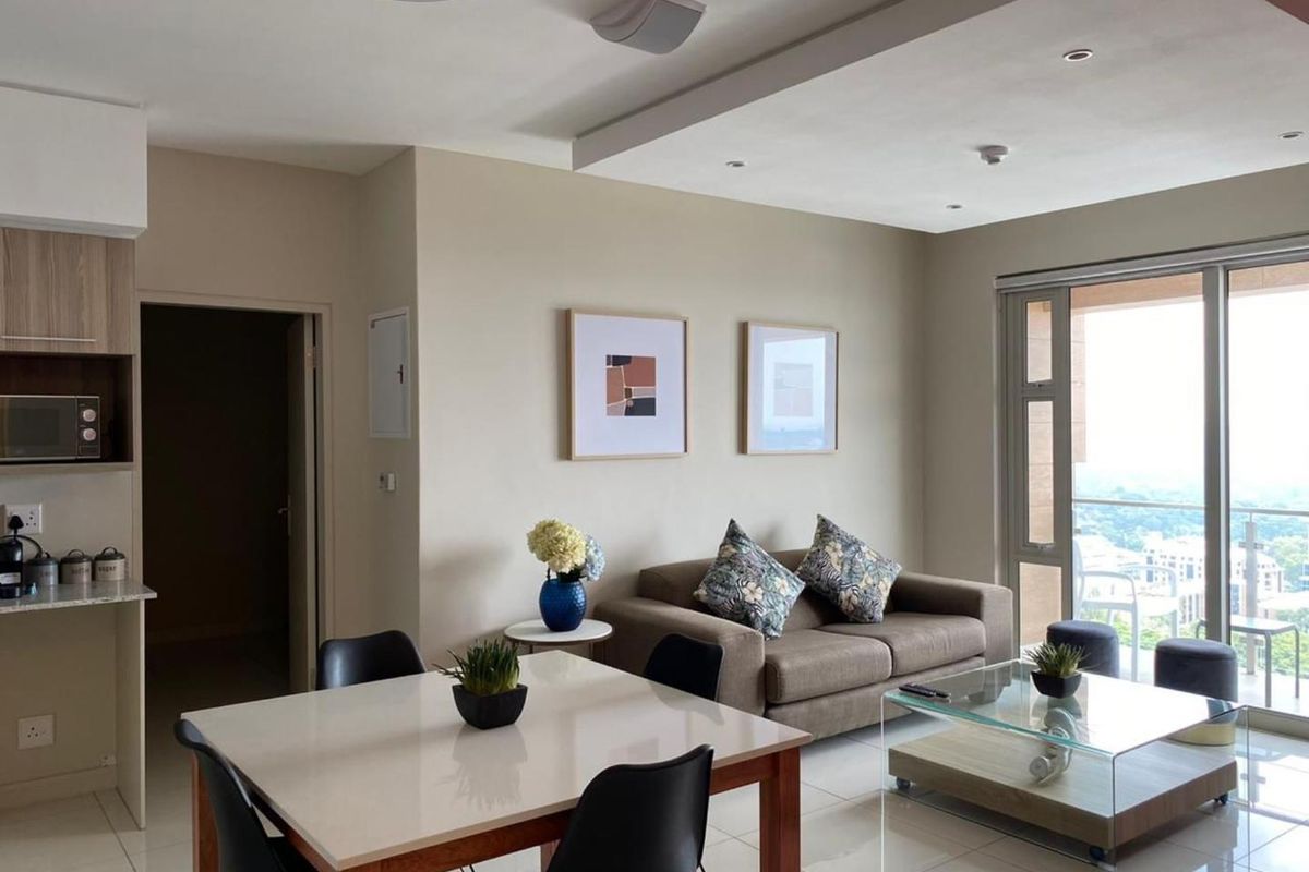 Modern and Comfortable living 2 Bed 2 Bath Apartment in Rosebank - Photo 3