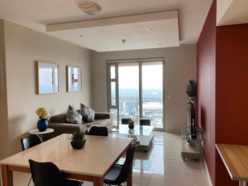 Modern and Comfortable living 2 Bed 2 Bath Apartment in Rosebank - Photo 2