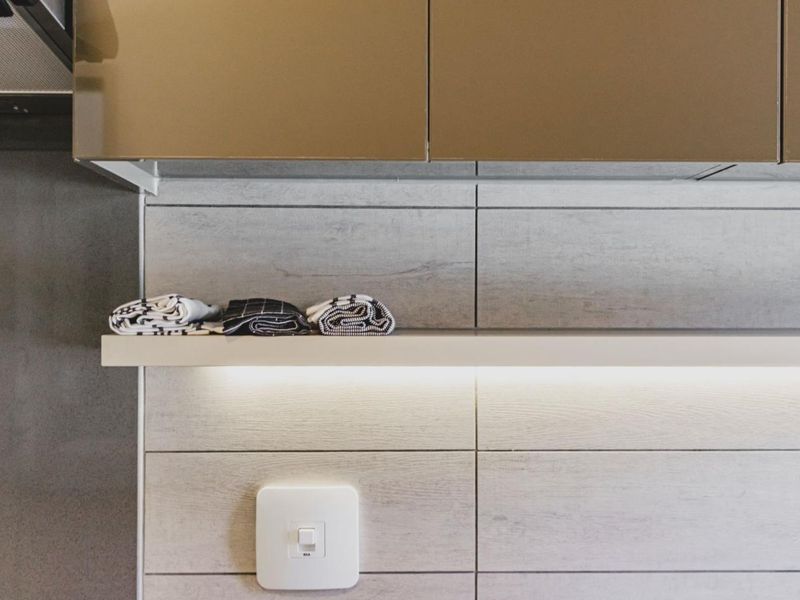 Great Starter Home or Investment Property. Full Backup Power & Water. - Photo 9