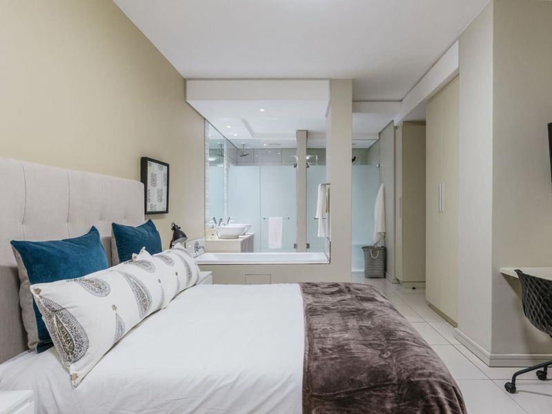 Luxury Apartments for Investors and Professionals - Stylish 2 Bed 2 Bath Apartment - Photo 4