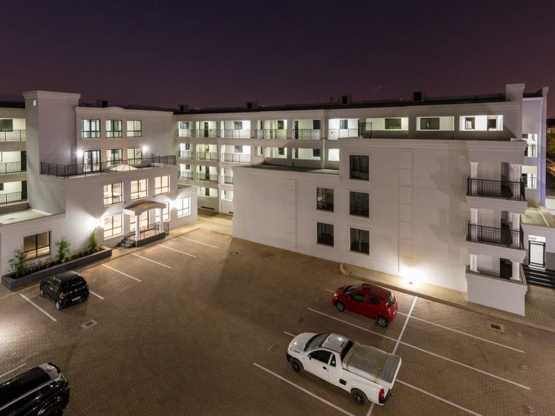 All Offers Considered. Stylish 2 Bed 2 Bath Apartment in this New Development, Cottonwoods - Photo 10