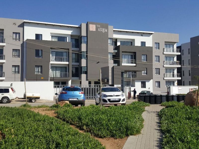 Simple, Classic and Well Situated 2 Bed 1 Bath Apartment in Rivonia - Photo 8