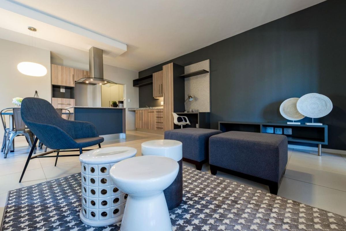 Simple, Classic and Well Situated 2 Bed 1 Bath Apartment in Rivonia - Photo 5