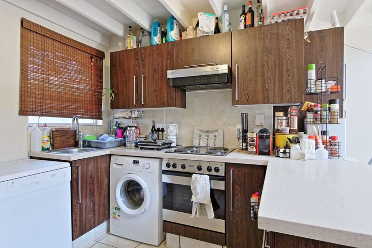 2 Bed 1 Bath First floor loft unit in Matika Lifestyle Estate - Photo 3