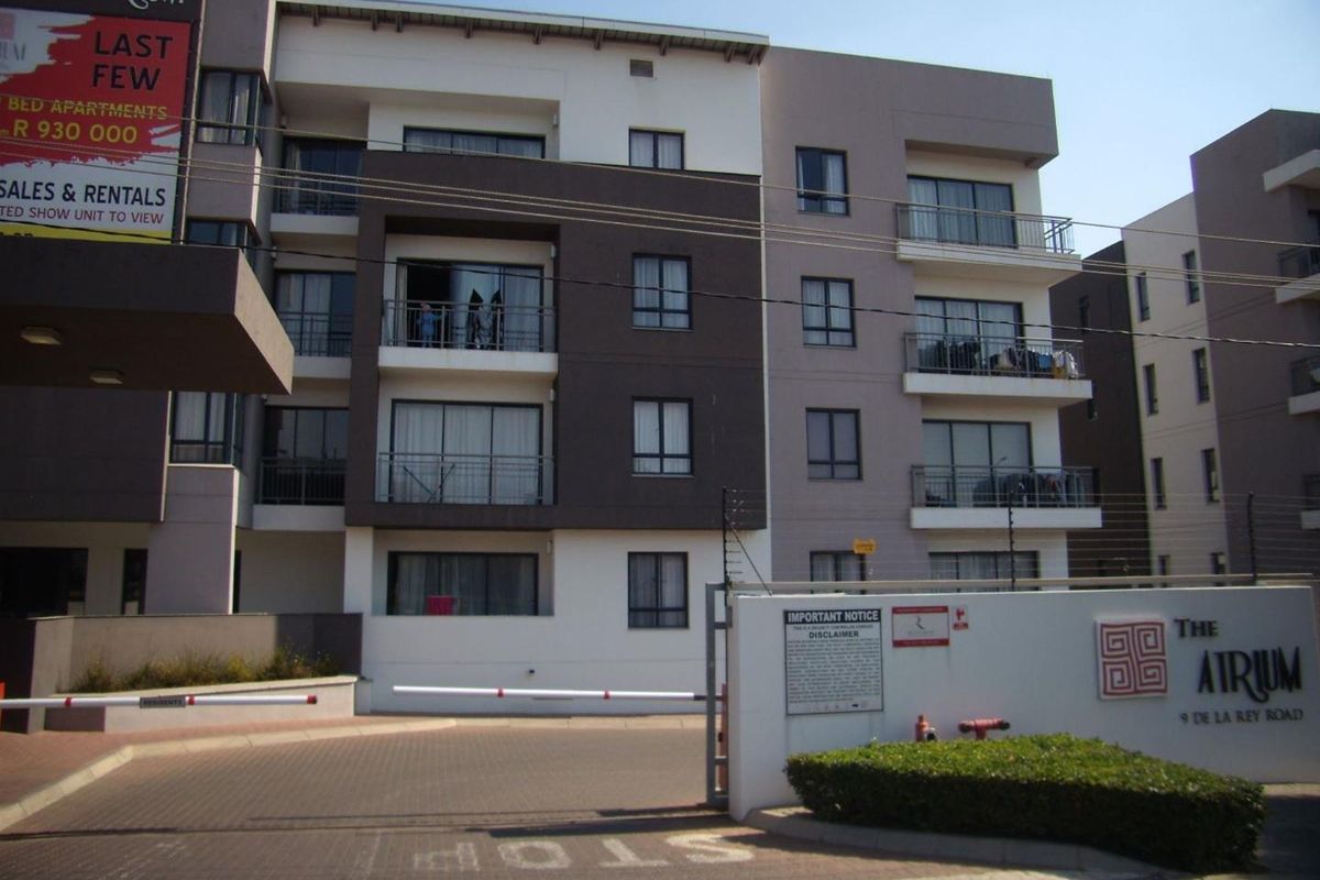 1 Bedroom 1 Bathroom  3rd floor apartment at The Atrium - Photo 2