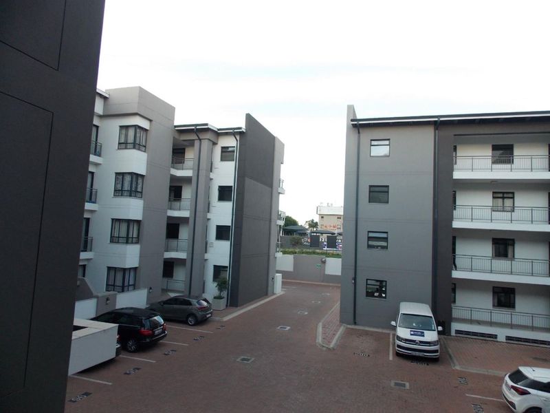 1 Bedroom 1 Bathroom  3rd floor apartment at The Atrium - Photo 3