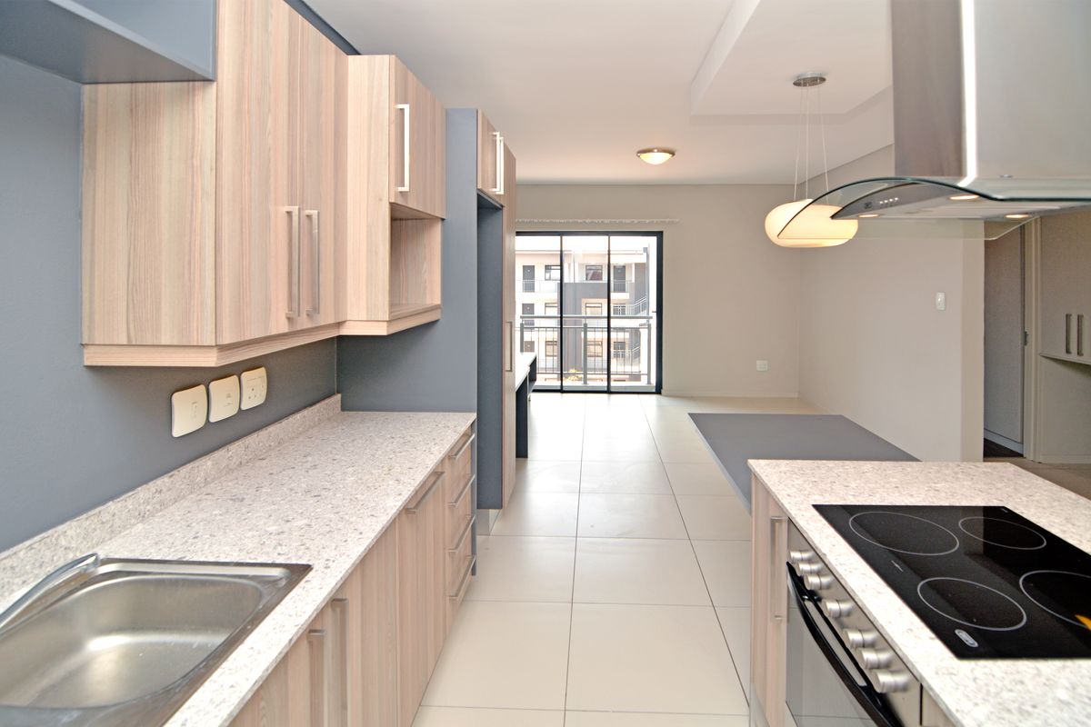 Modern 2 Bed 1 Bath Apartment - Investor Package Available - Photo 2