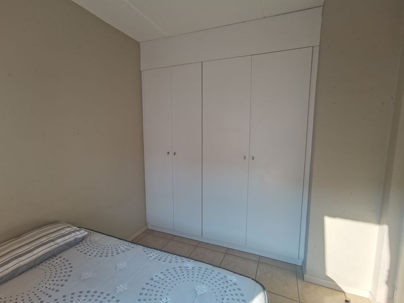 Modern 2 Bedroom First Floor Unit for Sale – Ferndale - Photo 6