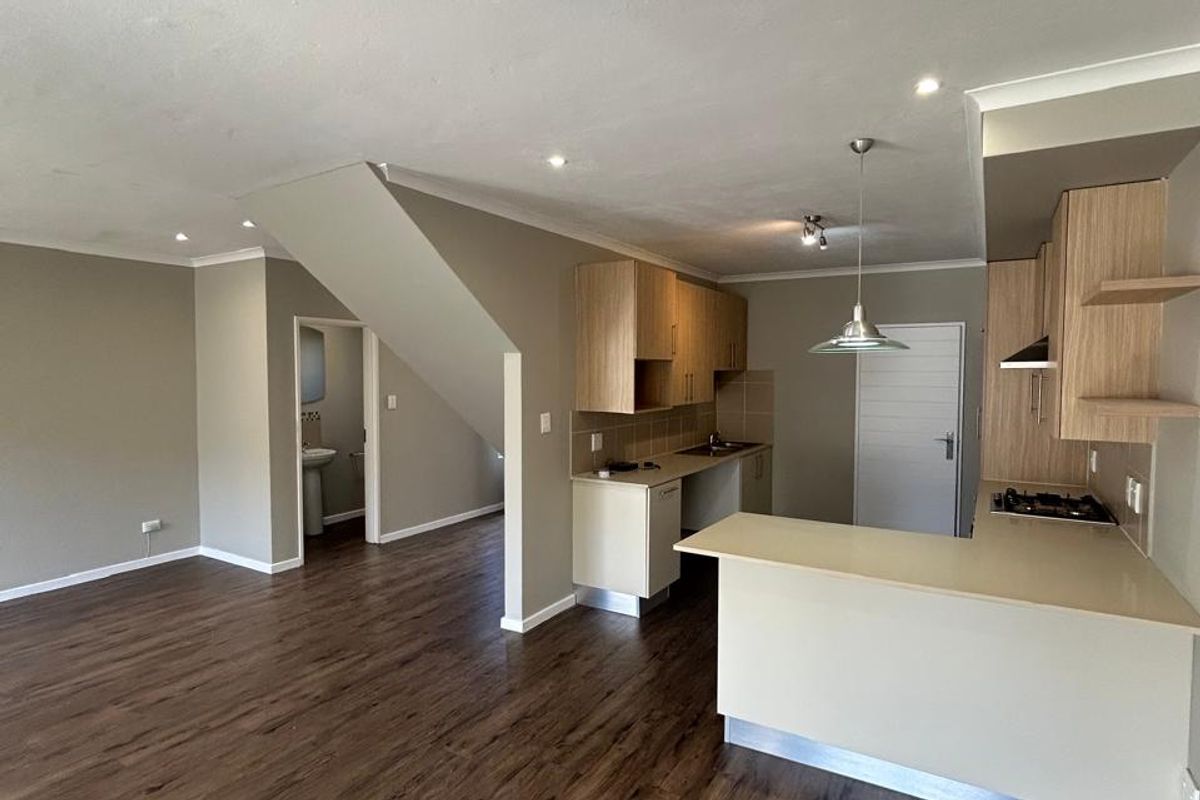 3 Bed 2 Bath duplex garden unit in Habitat on Cowley - Photo 2