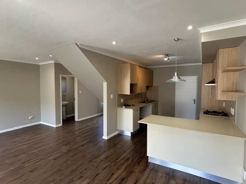3 Bed 2 Bath duplex garden unit in Habitat on Cowley - Photo 2