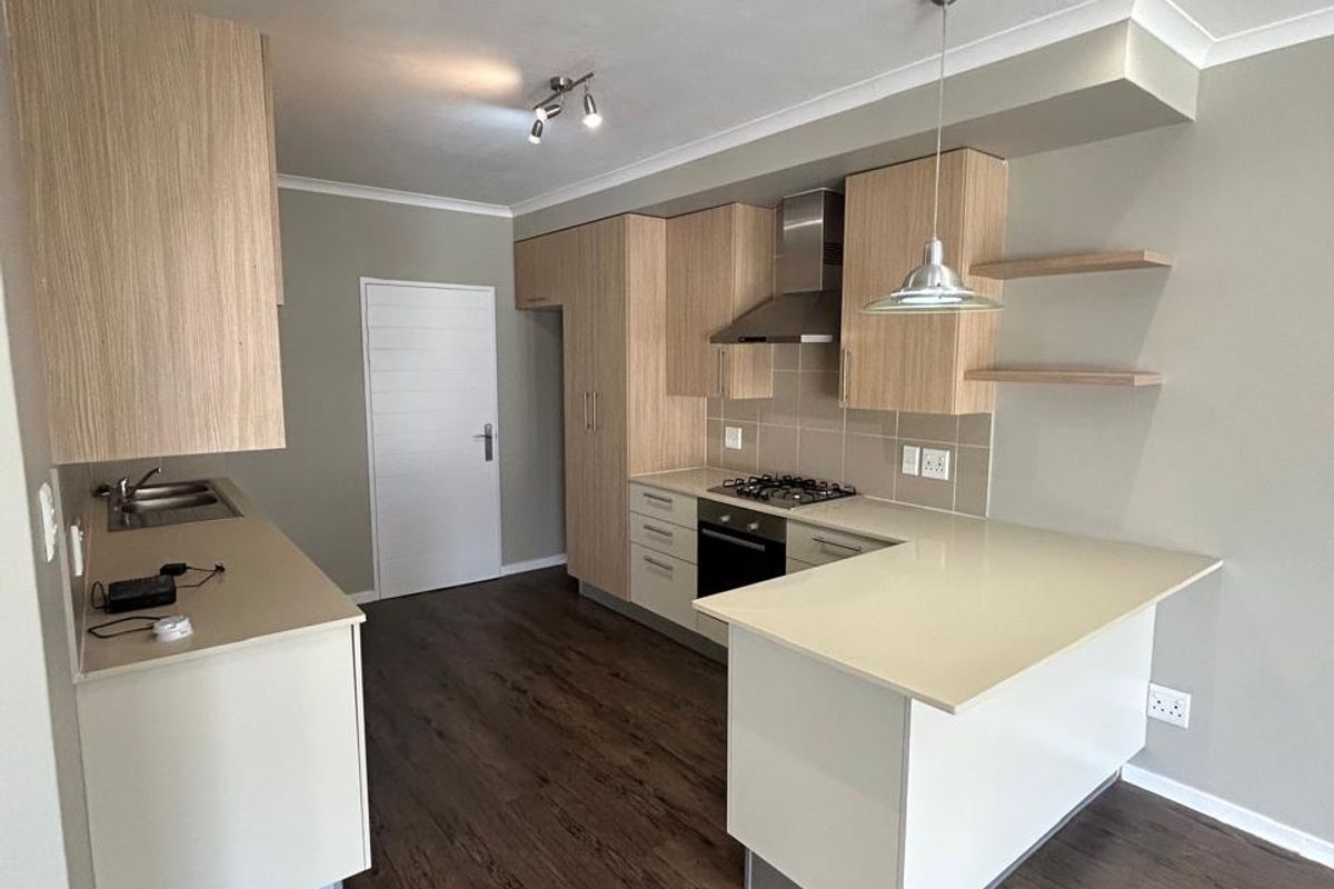 3 Bed 2 Bath duplex garden unit in Habitat on Cowley - Photo 3