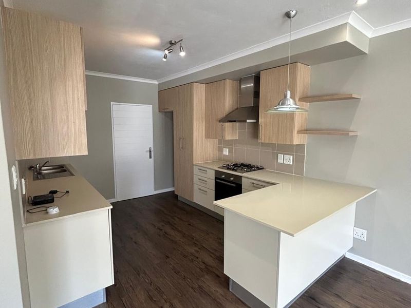 3 Bed 2 Bath duplex garden unit in Habitat on Cowley - Photo 3