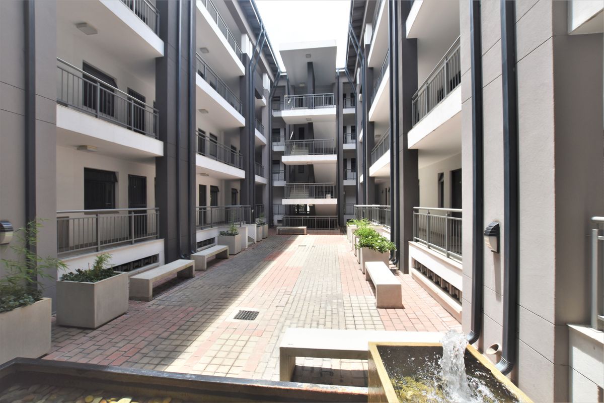 Modern 2 Bed, 1 Bath Apartment –Investor Package Available - Photo 2