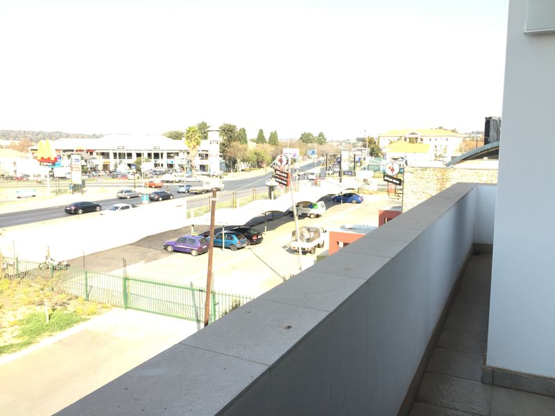 Modern 2 Bed, 1 Bath Apartment –Investor Package Available - Photo 7