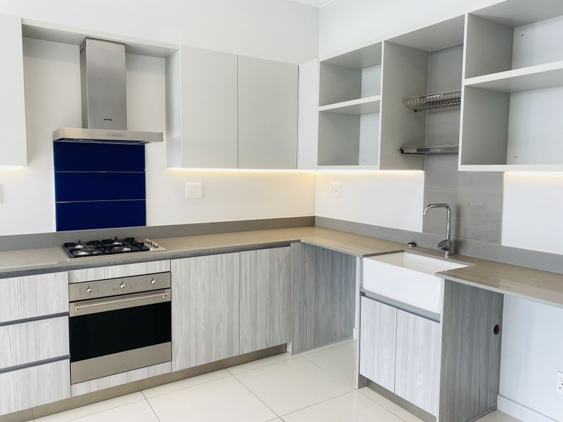 Stylish Luxury Off-The-Grid Apartments In The Centre Of Rosebank - Photo 9