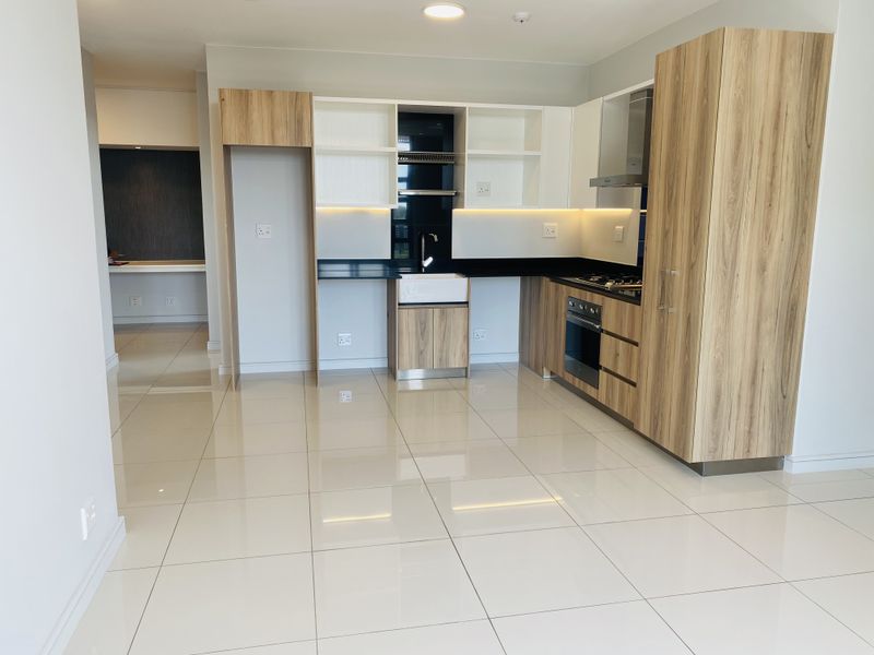 NORTH-FACING, SOPHISTICATED, PET FRIENDLY, 2 BEDROOMS, 2 BATHROOMS APARTMENT WITH 100% BACK-UP POWER - Photo 2