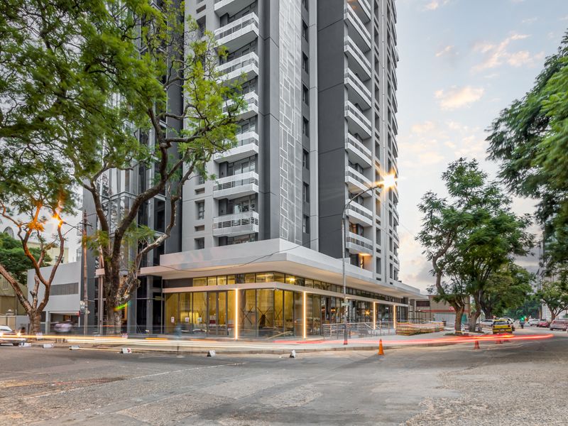 Stylish Luxury Off-The-Grid Apartments In The Centre Of Rosebank - Photo 3