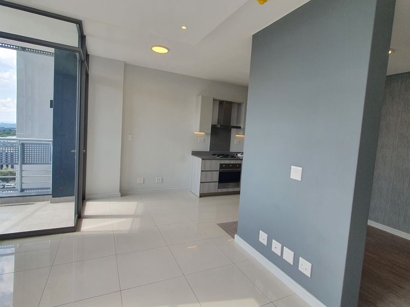 Stylish Luxury Off-The-Grid Apartments In The Centre Of Rosebank - Photo 9