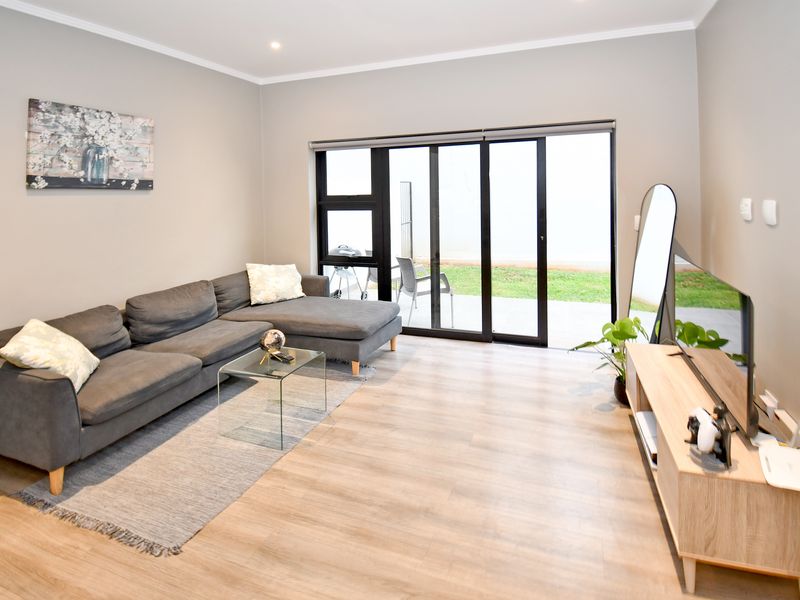 1 Bedroom Ground Floor Apartment Available In Rosebank - Photo 5