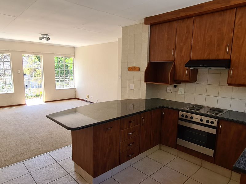 Pretty, Peaceful and Convenient 3 Bed 2 Bath - Photo 5