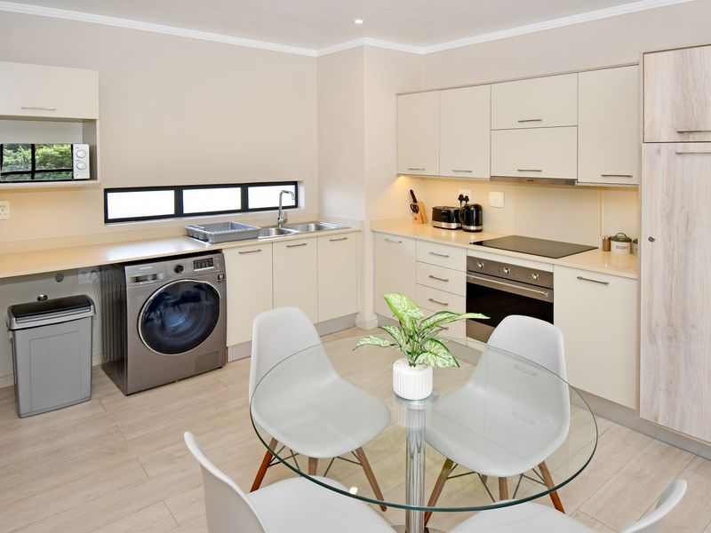 Modern 1 Bedroom Apartment for Sale at The Galleries Rosebank - Photo 5