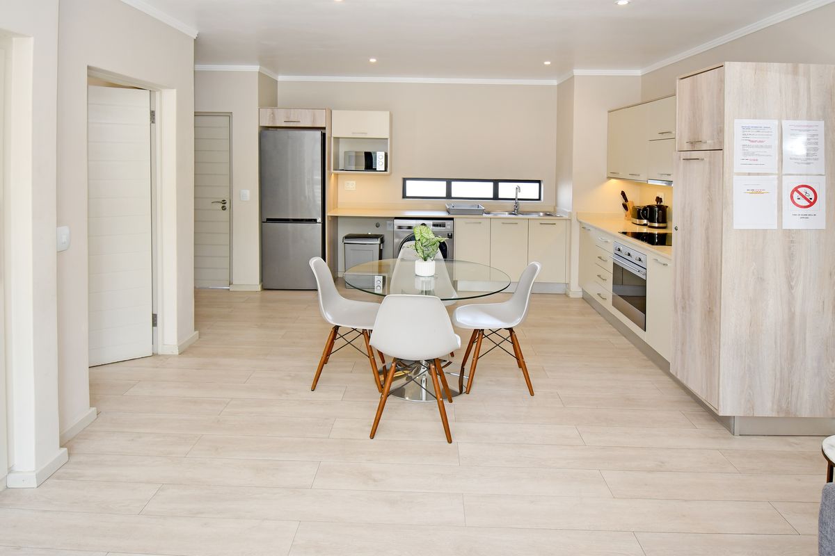 Modern 1 Bedroom Apartment for Sale at The Galleries Rosebank - Photo 3