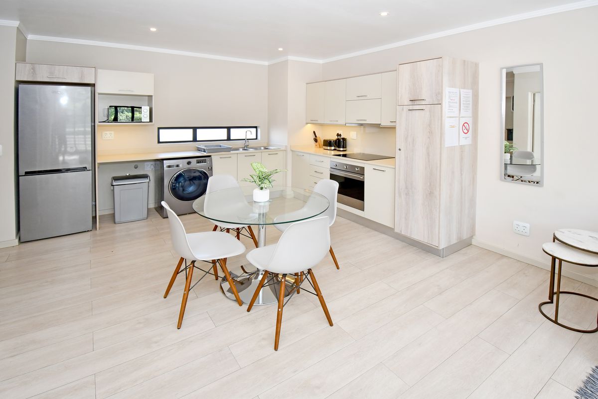 Modern 1 Bedroom Apartment for Sale at The Galleries Rosebank - Photo 4