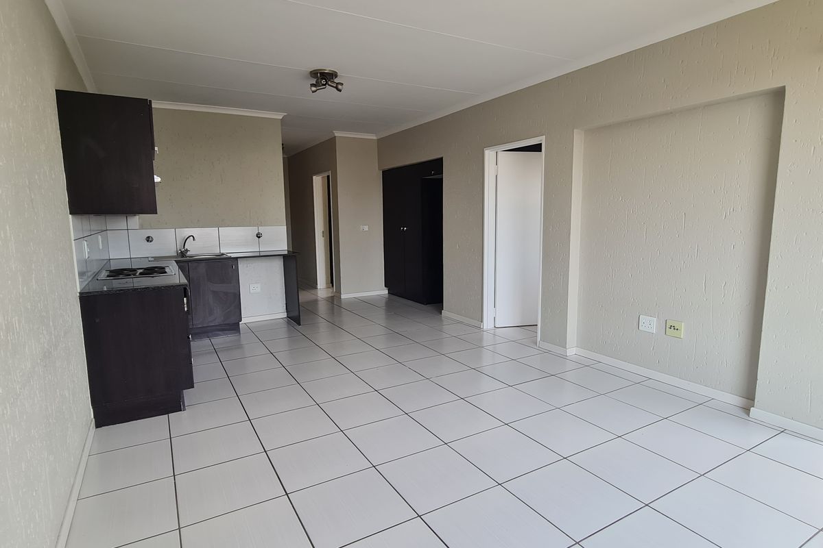 Spacious 2 Bed 2 Bath unit in Greenwich Village - Photo 3