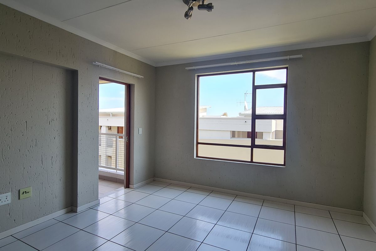 Spacious 2 Bed 2 Bath unit in Greenwich Village - Photo 2