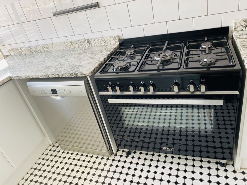 Huge 2 bedroom, 2 bathroom beautiful mash between modern and rustic - Photo 8