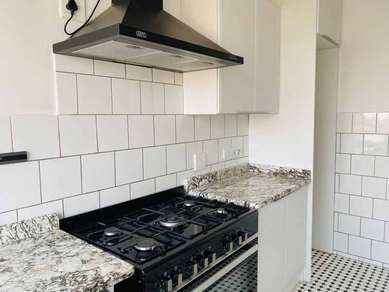 Huge 2 bedroom, 2 bathroom beautiful mash between modern and rustic - Photo 7