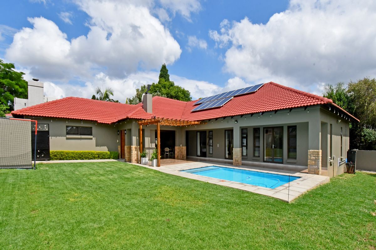 Search no more. This spacious family home is waiting just for you - Photo 3