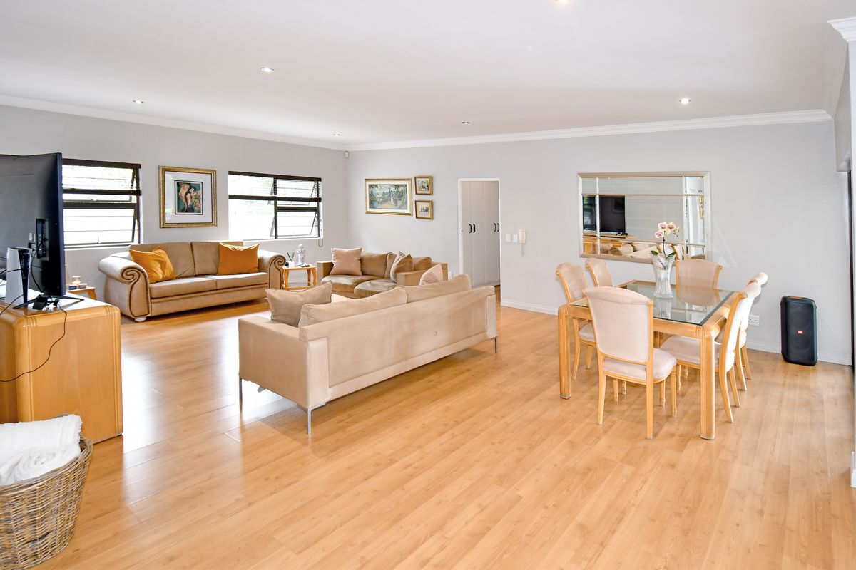 Search no more. This spacious family home is waiting just for you - Photo 5