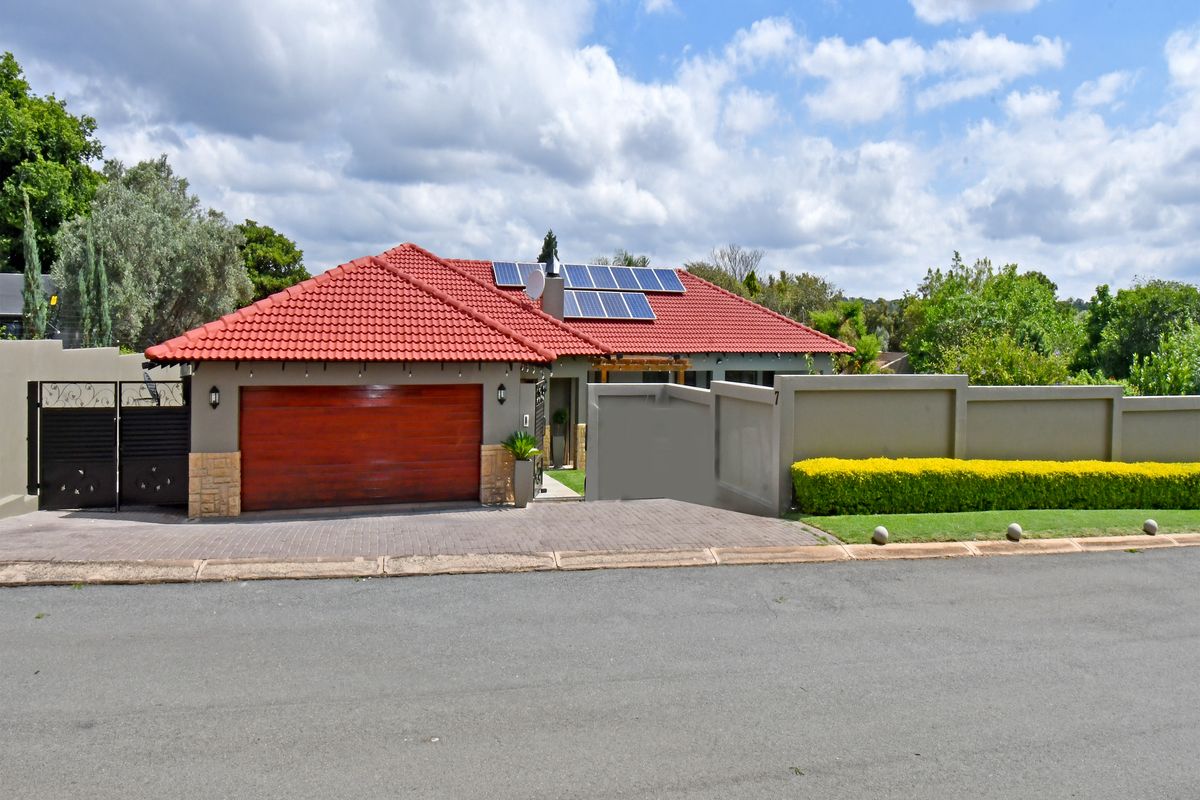 Search no more. This spacious family home is waiting just for you - Photo 4