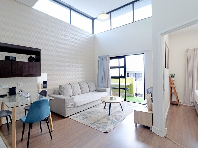 Third Floor 2 Bed 1 Bath unit in The Link - Photo 2