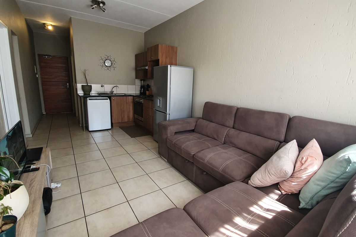 1 Bedroom Apartment for Sale – Notting Hill, Ferndale - Photo 2