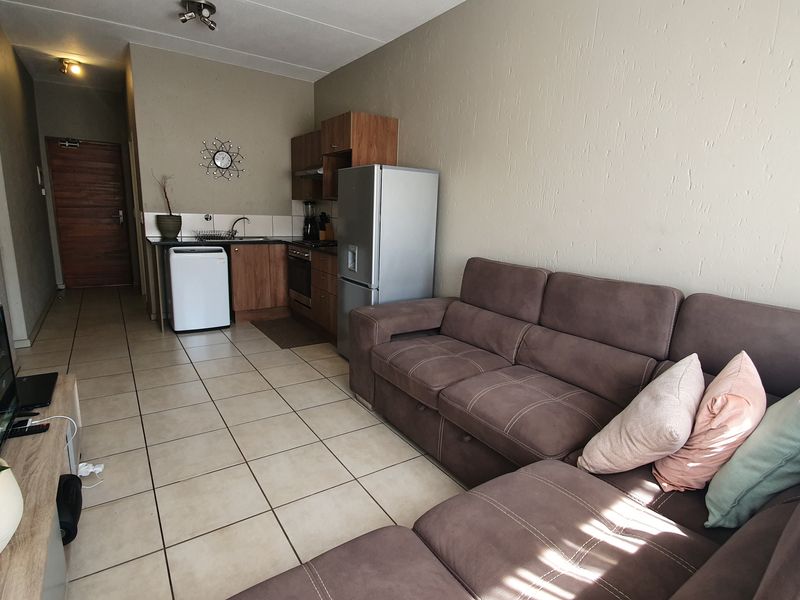 1 Bedroom Apartment for Sale – Notting Hill, Ferndale - Photo 2