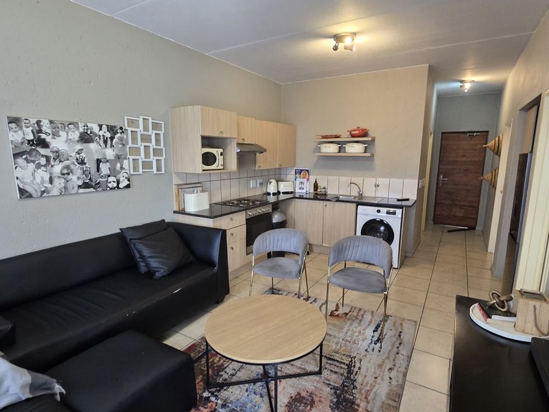 2 Bedroom Apartment for Sale in Ferndale - Photo 3