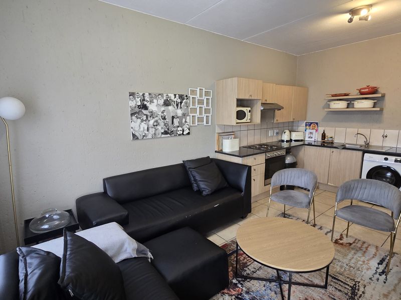 2 Bedroom Apartment for Sale in Ferndale - Photo 4