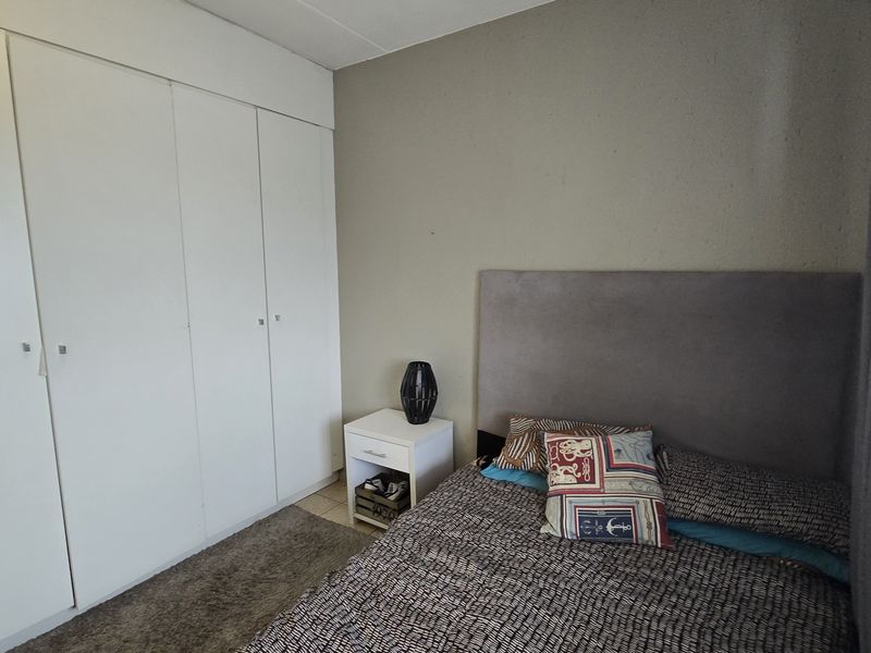 2 Bedroom Apartment for Sale in Ferndale - Photo 8