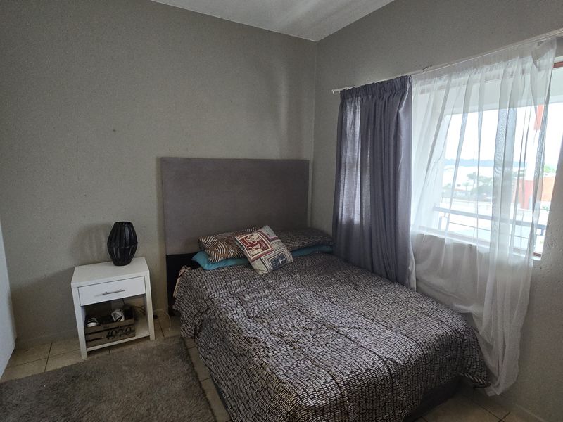 2 Bedroom Apartment for Sale in Ferndale - Photo 7