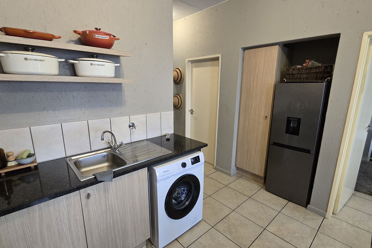 2 Bedroom Apartment for Sale in Ferndale - Photo 5