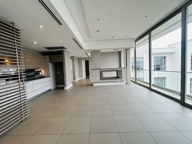 Exquisite, Pet Friendly, 2-Bed, 2 1⁄2 Baths Penthouse with Back-up Services - Photo 6